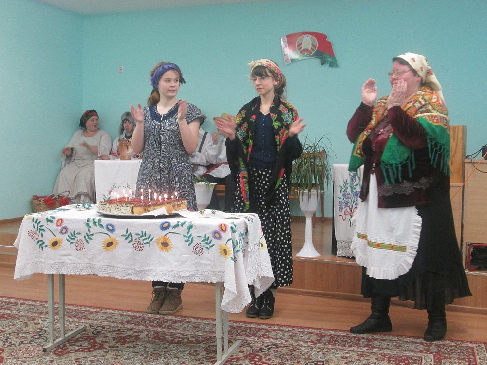 Старый Дворей беседа